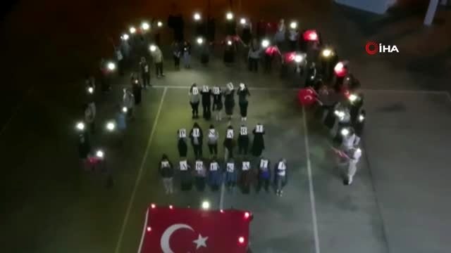 KYK öğrencilerinden Barış Pınarı Harekatı'na bayraklı destek