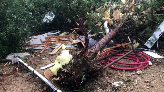 Mini-tornade à Arles : les premières images des dégâts