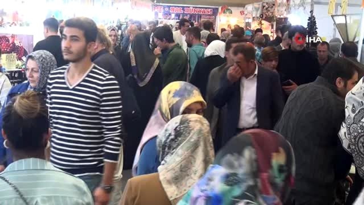 Van Yöresel Ürünler ve Hediyelik Eşya Fuarına yoğun ilgi