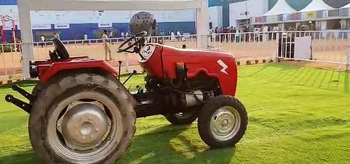 मुंबई के छात्रों का कमाल, बनाया भारत का पहला सेल्फ ड्राइविंग इलेक्ट्रिक ट्रैक्टर