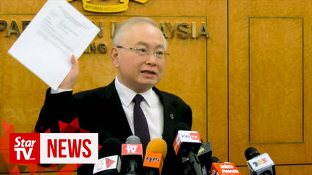 Wee takes Education Ministry to task over contradicting answers on matriculation students intake