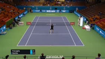 تنس:بطولة ستوكهولم: ترافاغليا يهزم اوبيلكا 7-5 و 4-6 و 6-4
