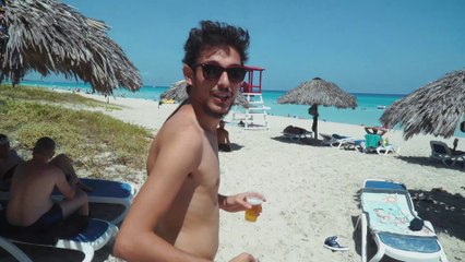 OTOSTOPLA DÜNYANIN EN GÜZEL DENİZİNE GELDİM - KÜBA, VARADERO 4K