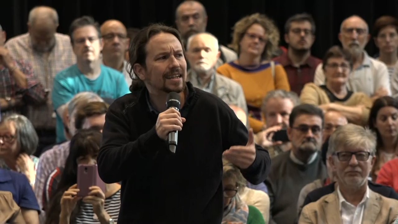 Iglesias dice que PSOE tiene "la excusa perfecta" para gobernar con PP