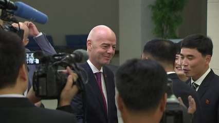 인판티노 FIFA 회장, 평양 방문해 남북 대결 관전 / YTN