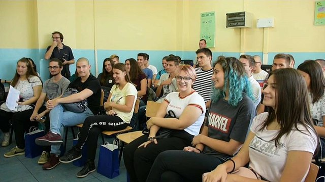 Молодёжь массово уезжает из Северной Македонии