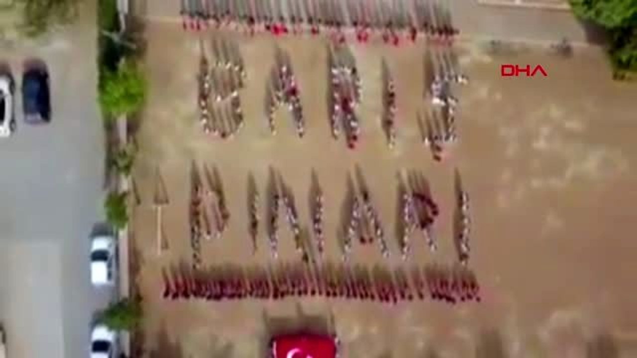 Mersin 350 öğrenciden 'barış pınarı' koreografisi