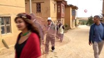 Sonsuz Şükran Köyü'ne yeni kerpiç evler geliyor