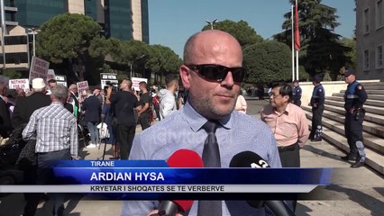 Te verbrit proteste ne diten e “Shkopit te Bardhe”