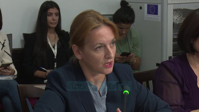 Pensionistët rrezikojnë shpërblimin e fundvitit - News, Lajme - Vizion Plus