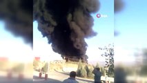 Elazığ Büyük Organize Sanayi Bölgesinde plastik fabrikasındada henüz bilinmeyen bir nedenle yangın...