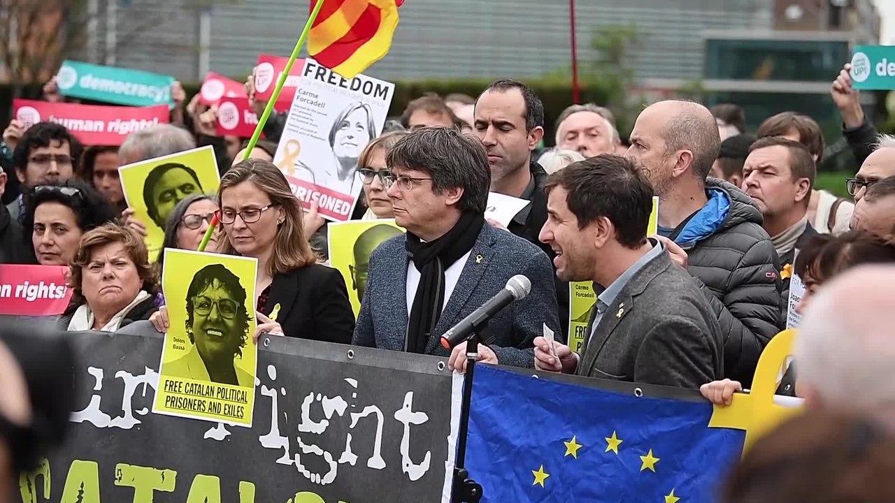 Quelque 300 manifestants à Bruxelles en soutien aux indépendantistes catalans condamnés