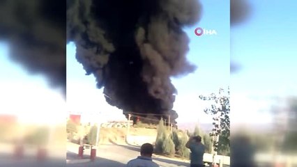 Elazığ'daki fabrika yangınını söndürme çalışmaları sürüyor