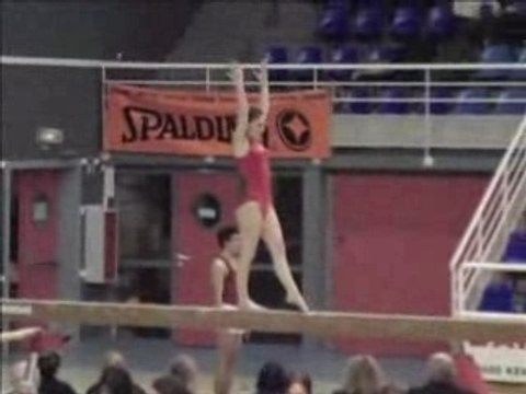 Poutre Céline demi finale