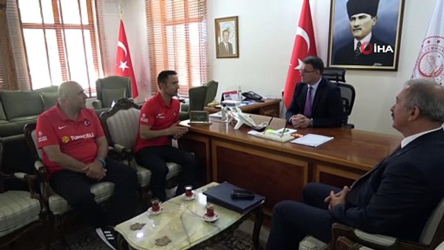Ampute Futbol Milli Takım Teknik Direktörü Osman Çakmak'tan milli birlik ve beraberlik vurgusu