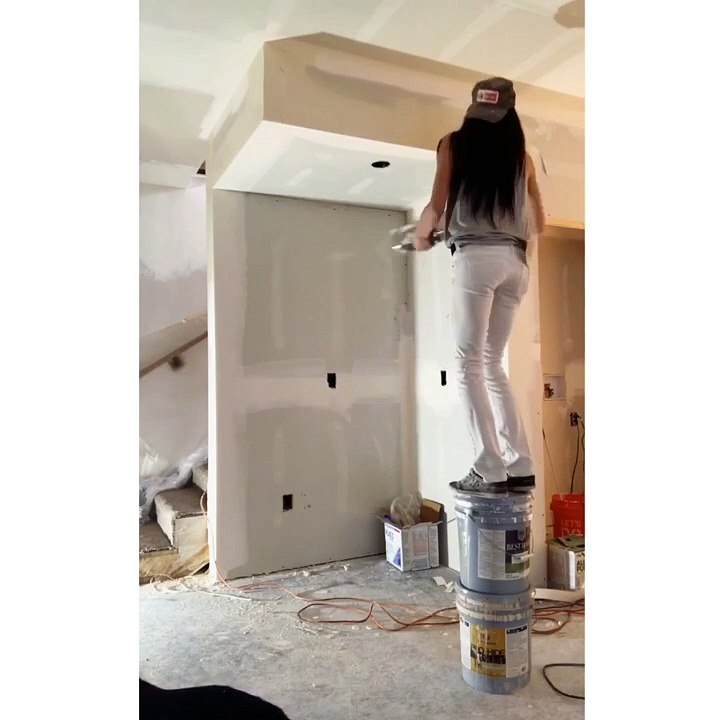 Double Bucket Drywall Walk