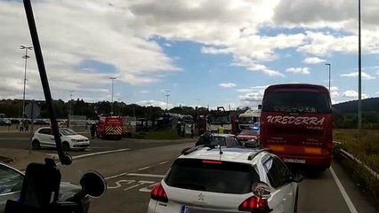 Accidente entre dos camiones en el polígono de Landaben