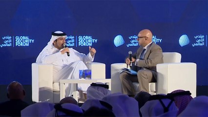 خبراء يحذرون من توظيف دول وسائل التواصل لبث أخبار كاذبة