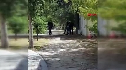 Biber gazı ile kuyumcu soydu... Fazla kaçamadı