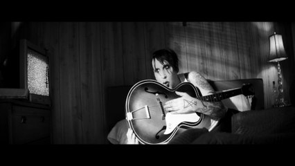 Marilyn Manson - God's Gonna Cut You Down