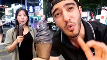 'تجربة أكثر أيسكريم أسود في العالم !! _ BLACK ICE CREAM