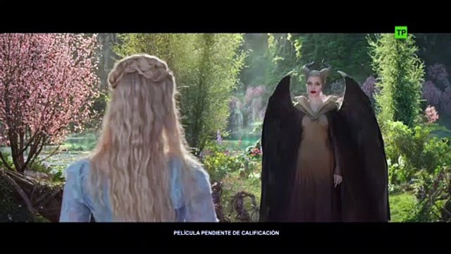 Maléfica Maestra del Mal - Clip de la Película - ¿Lo transformarás en una cabra? - Angelina Jolie, Elle Fanning