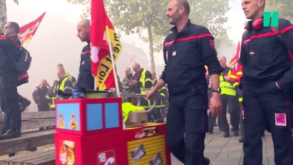 À Paris, les pompiers gazés en marge de leur manifestation