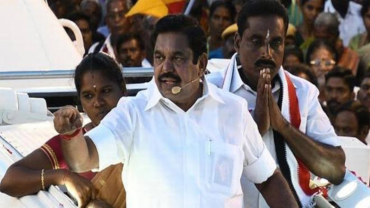 CM EPS Shouts  at  Ministers for Vikravandi  | கோபத்தில் முதலமைச்சர் எடப்பாடி பழனிசாமி
