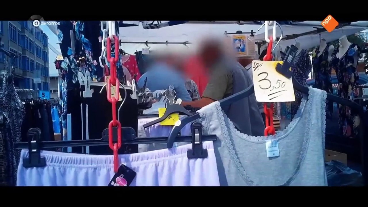Ellie in de Handel - Namaakkleding