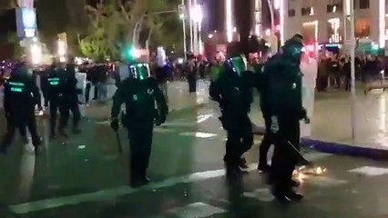 La policia espanyola agredeix el secretari primer de la mesa del parlament