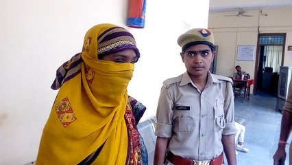 पति पर दहेज हत्या का केस दर्ज करवा प्रेमी संग रफूचक्कर हो गई थी 3 बच्चों की मां,