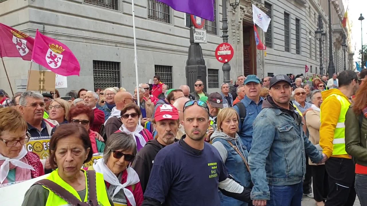 Los pensionistas se concentran en Sol