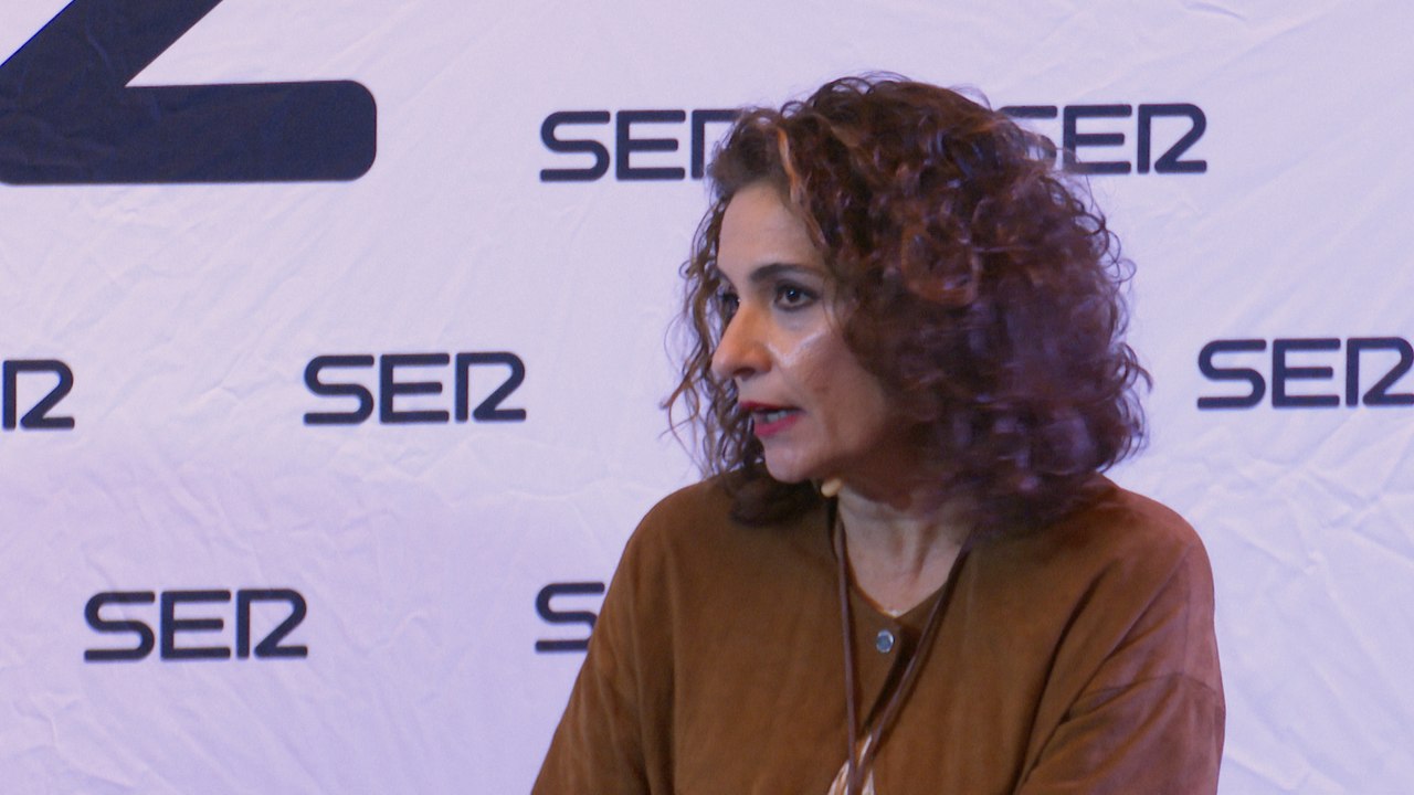 Montero: "Gobierno no ha descartado nunca aplicar el 155 en Cataluña"