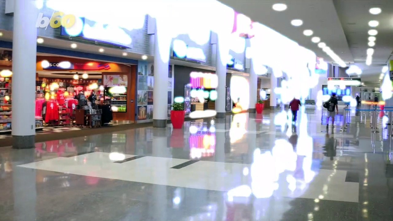 Here’s a Guide to the Kinds of Food You Can & Cannot Fly With