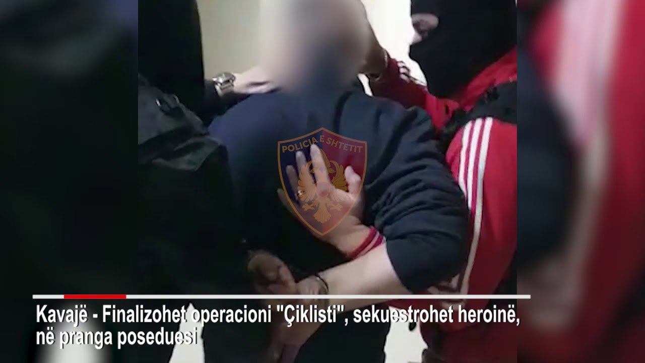Report TV - Shpërndante heroinë me biçikletë në Kavajë, arrestohet 45-vjeçari