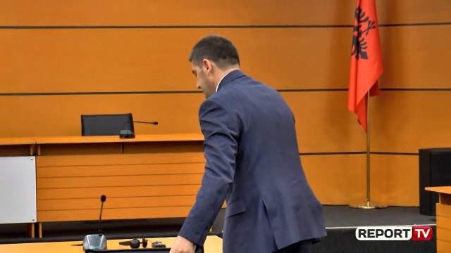 Report TV - Ish-drejtuesi i Krimeve të Rënda, Besim Hajdarmataj kalon Vettingun