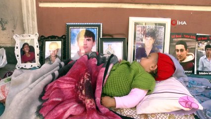 HDP önündeki ailelerin evlat nöbeti 44'üncü gününde