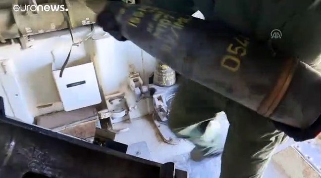 شاهد: مدافع الهاوتزر التركية تقصف أهدافاً لوحدات كردية شمال سوريا