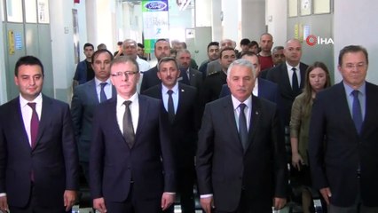 Teknik lise öğrencilerine sıfır araç hibe edildi