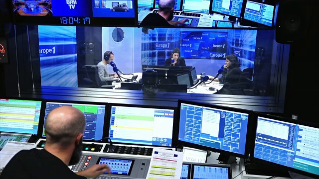 À Besançon, un rassemblement de soutien à la mère voilée insultée au conseil régional de Bourgogne