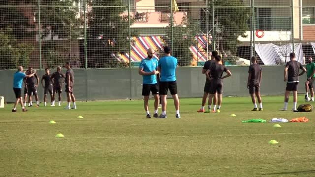 Erol Bulut: "Futbolcularımızın Mehmetçiğimize s...
