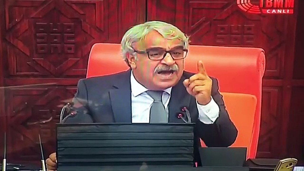 Meclis Başkan Vekili Sancar, 'Hain' diyen' BBP'li Destici'yi Genel Kurul'dan çıkardı