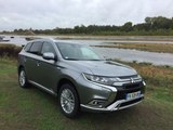 Mitsubishi Outlander PHEV : découverte du SUV hybride rechargeable