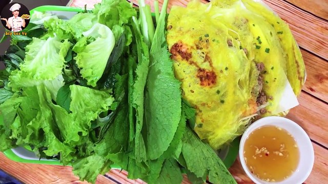 BÁNH XÈO - Cách đỗ bánh xèo thơm ngon giòn tan - Bếp Của Vợ