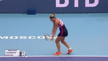 Mladenovic bt Bertens (6-4 2-6 6-1)