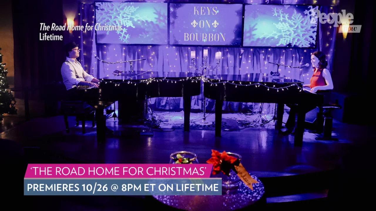 Marie Osmond Asks Marla Sokoloff to Sing with Her in Lifetime's 'The Road Home for Christmas'