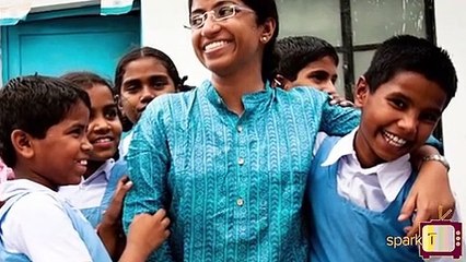 সুনিথা কৃষ্ণন একজন ভারতীয় সামাজিক সক্রিয় কর্মী এবং 'প্রজওয়ালা' নামক একটি বেসরকারী সংস্থার সহ প্রতিষ্ঠাতা ।