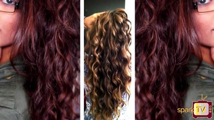 চুল আমাদের সৌন্দর্যকে পরিপূর্ণভাবে ফুটিয়ে তোলে। আজ আমরা দেখবো কীভাবে ঘরোয়া পদ্ধতিতে খুব সহজেই আপনি পেতে পারেন কার্লি হেয়ার।