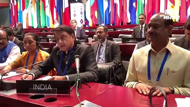 कश्मीर पर बेहिसाब हमले करवाने वाला पाकिस्तान अंतरराष्ट्रीय कानून का चैम्पियन होने का ढोंग कर रहा: थरूर