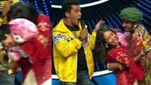 Neha Kakkar को Indian Idol के इस Contestant ने किया जबदस्ती किस, फिर हुआ कुछ ऐसा | FilmiBeat